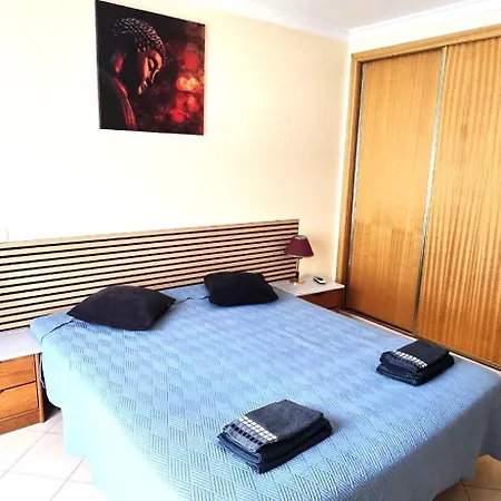 Апартаменти Holidays - *